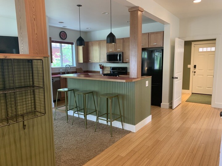 806 N 15th Ave in Bozeman, MT - Foto de edificio