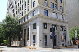 531 S Gay St, Unit 702 in Knoxville, TN - Building Photo - Building Photo