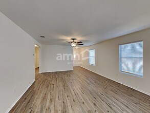 3530 Lantana Falls in San Antonio, TX - Foto de edificio - Building Photo