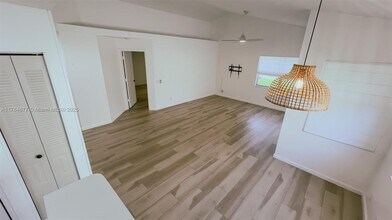 9243 Arborwood Cir in Davie, FL - Building Photo - Building Photo