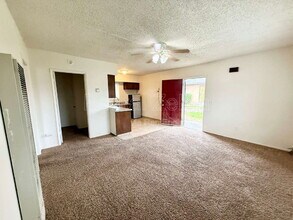 1248 W 19th St in Merced, CA - Building Photo - Building Photo