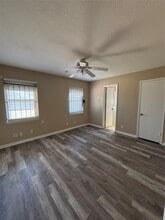 10227 Gulf Meadows Dr in Houston, TX - Building Photo - Building Photo