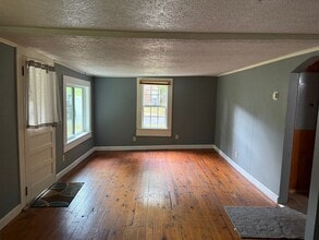 150 Smith St in Elk Park, NC - Building Photo - Building Photo