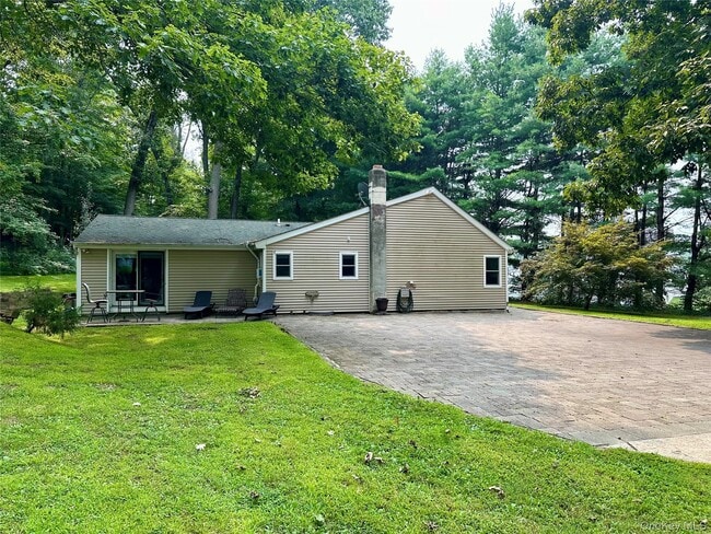 120 Cranberry Dr in Hopewell Junction, NY - Building Photo - Building Photo