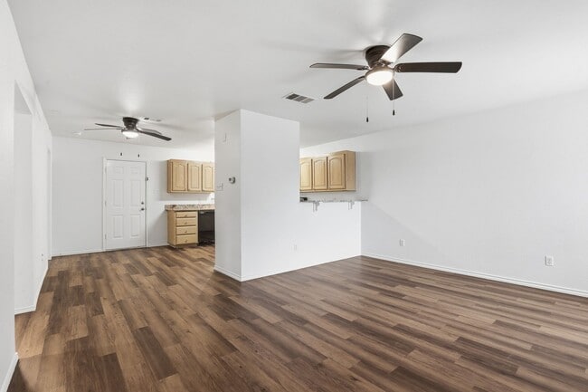 1502 Sharron Ct in Cleburne, TX - Building Photo - Building Photo