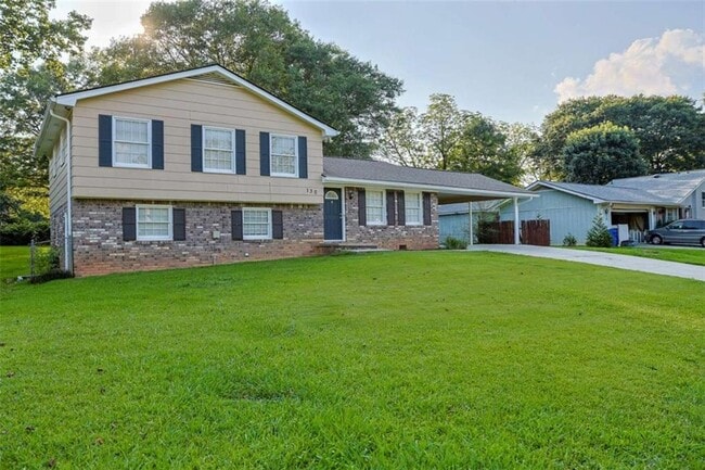 property at 130 Mimosa Dr