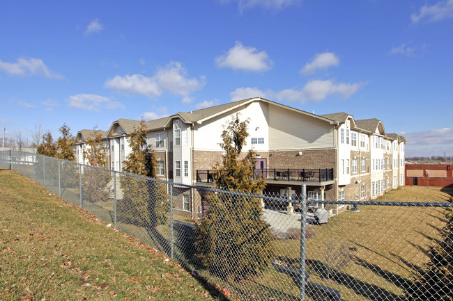 Stratford Manor in St. Louis, MO - Building Photo - Building Photo