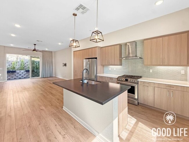 property at 10432 Harlow Cir
