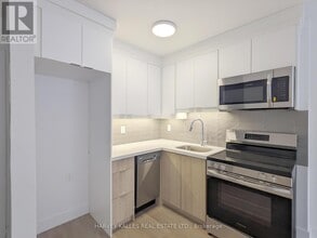 68 Fifteenth St in Toronto, ON - Building Photo - Building Photo
