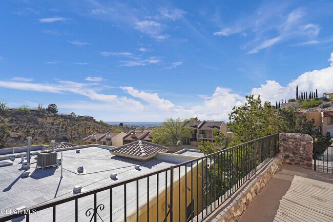 408 Irondale Dr in El Paso, TX - Building Photo - Building Photo