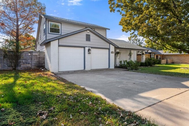 property at 1711 Foxfire Dr