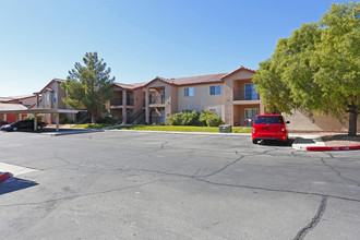 Los Cabos I in North Las Vegas, NV - Foto de edificio - Building Photo