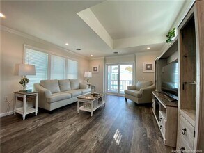 2646 NE Pelican Wy in Jensen Beach, FL - Building Photo - Building Photo