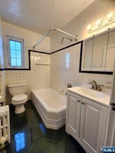 63 W Hudson Ave, Unit B9 in Englewood, NJ - Building Photo - Building Photo