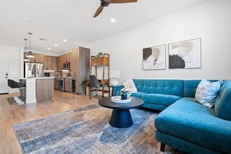 15825 N 71st St in Scottsdale, AZ - Building Photo - Building Photo