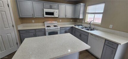 4269 Blue Fish Ct in Las Vegas, NV - Building Photo - Building Photo