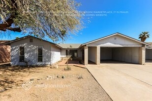 11010 W Calle del Sol in Phoenix, AZ - Building Photo