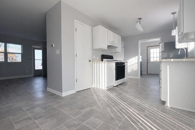 939 Legion Dr in Twin Lakes, WI - Building Photo - Building Photo