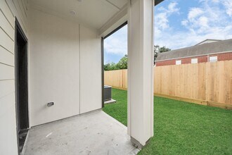 4338 Avron Dr in Stafford, TX - Building Photo - Building Photo