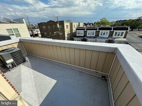 5617 Sansom St-Unit -3 in Philadelphia, PA - Building Photo - Building Photo