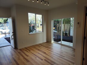 4260 NE Going St in Portland, OR - Building Photo - Building Photo