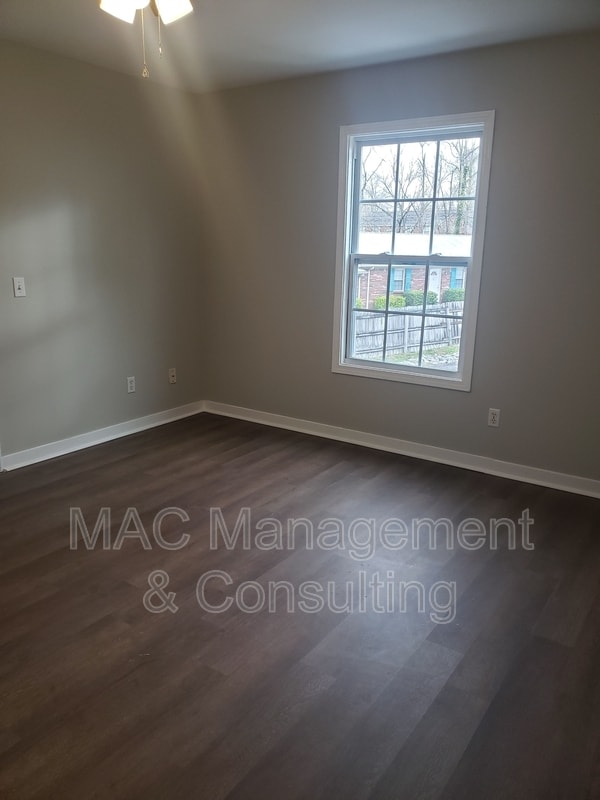 1325 Virginia Ave in Cookeville, TN - Building Photo - Building Photo