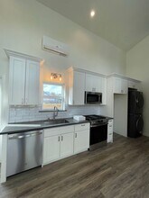 121 Nelson St in Arroyo Grande, CA - Building Photo - Building Photo