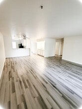 Lakeshore Apartments in Davis, CA - Building Photo - Building Photo