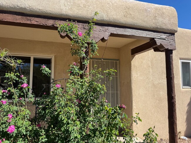 2747 Kathryn Ave SE in Albuquerque, NM - Building Photo - Building Photo