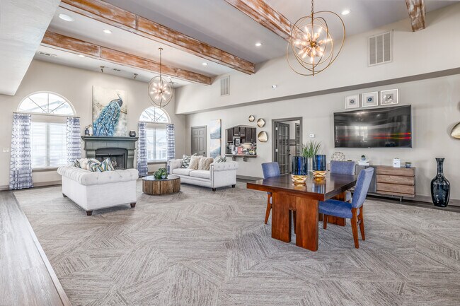 Park at Tuscany in Oklahoma City, OK - Building Photo - Interior Photo