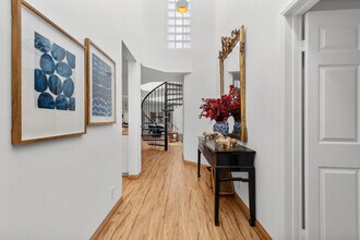 12000 Goshen Ave in Los Angeles, CA - Building Photo - Building Photo