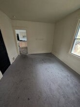 1187 E 61st St in Cleveland, OH - Building Photo - Building Photo