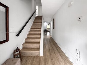 19100 Bob-O-Link Dr in Hialeah, FL - Building Photo - Building Photo