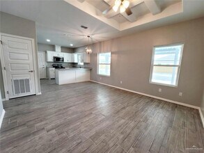 14 14th St in Weslaco, TX - Foto de edificio - Building Photo