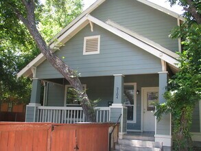 3104 Helms St in Austin, TX - Building Photo - Building Photo