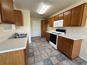 2403 SW Choctaw St in Bentonville, AR - Building Photo - Building Photo