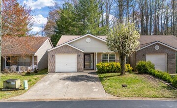 10048 Gate Post Way in Knoxville, TN - Building Photo - Building Photo