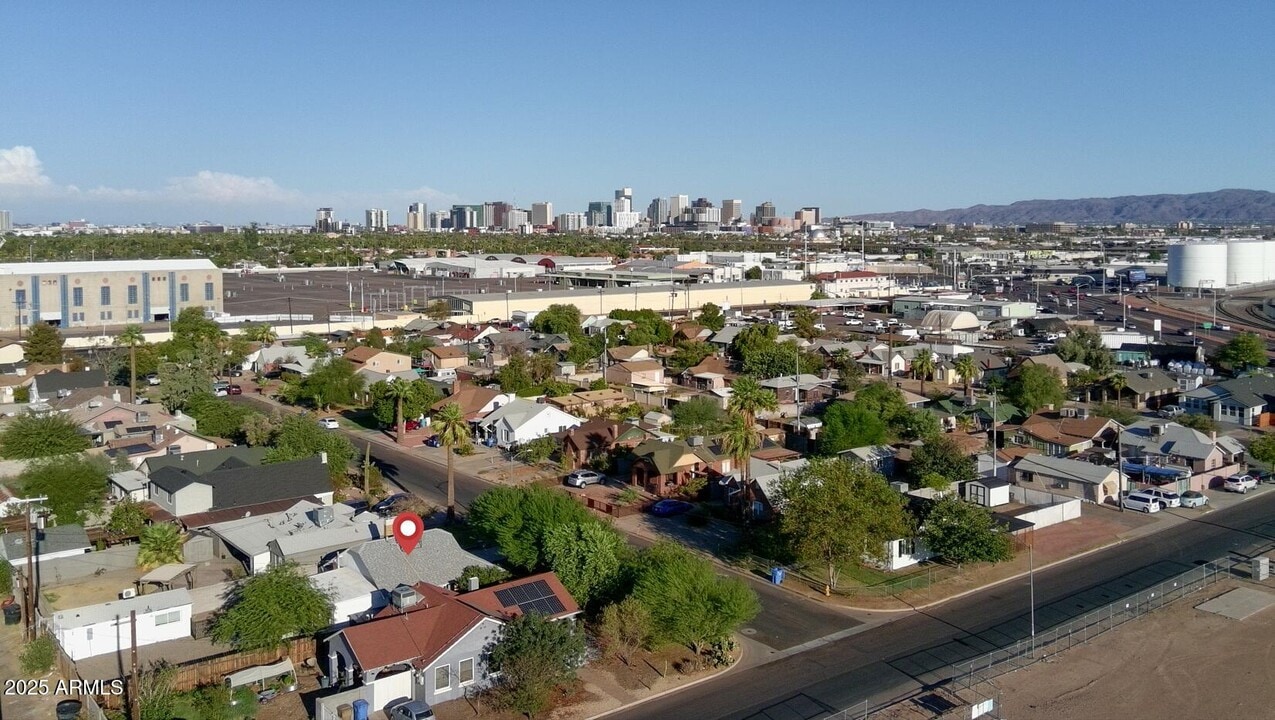 1950 W Palm Ln in Phoenix, AZ - Building Photo