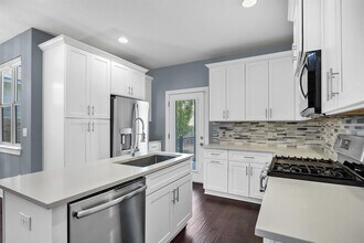 312 Delmar Ave in Austin, TX - Building Photo - Building Photo