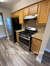 76 Skystone Ct in Pensacola, FL - Building Photo - Building Photo