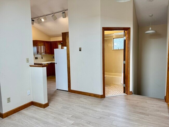 51 Peirce Ave in Everett, MA - Building Photo - Building Photo