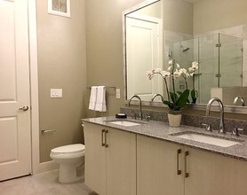 150 West Sam Houston Pkwy N in Houston, TX - Building Photo - Building Photo