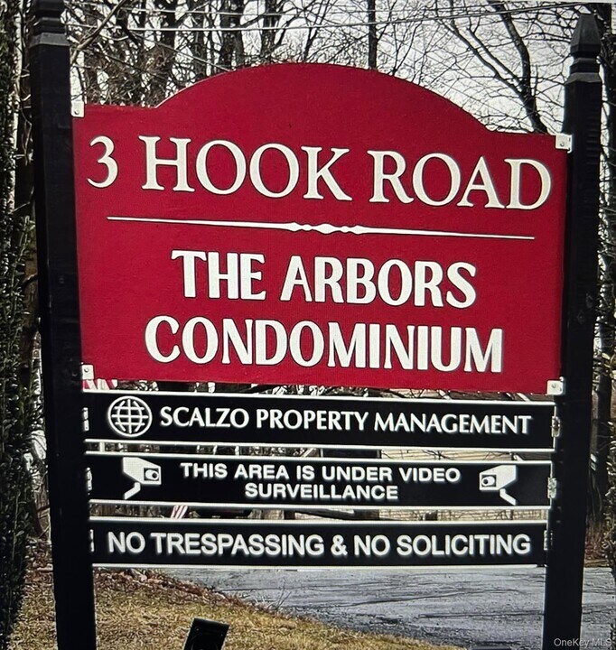 3 Hook Rd in Poughkeepsie, NY - Building Photo