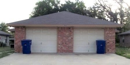 1002 W Avenue B, Unit 2 in Copperas Cove, TX - Building Photo - Building Photo