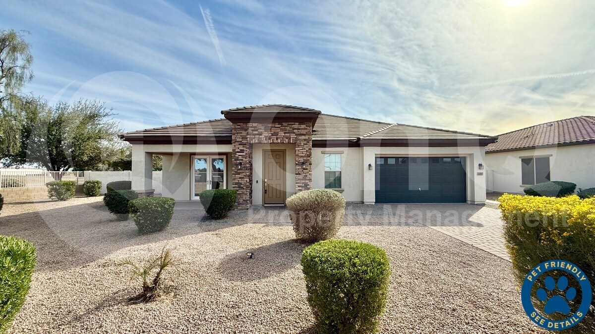 22597 E Sentiero Ct in Queen Creek, AZ - Building Photo