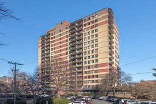 Port Royal in Alexandria, VA - Building Photo