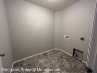 405 Stone Creek Rd photo'