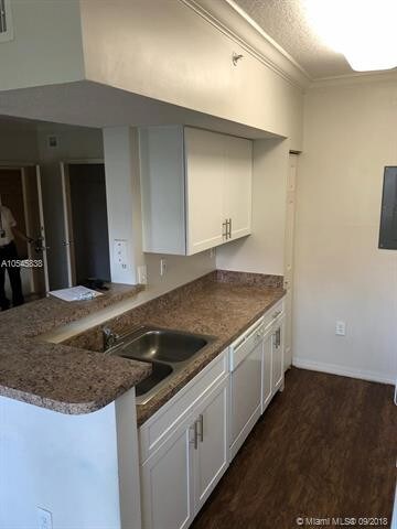 140 SW 117th Ave-Unit -4106 in Pembroke Pines, FL - Building Photo