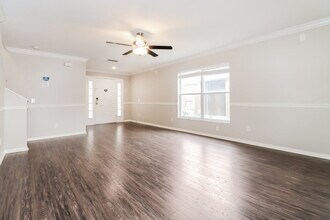 8541 Hawbuck St in Trinity, FL - Building Photo - Building Photo