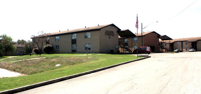 Elm Ridge Apartments in Austin, TX - Building Photo - Building Photo